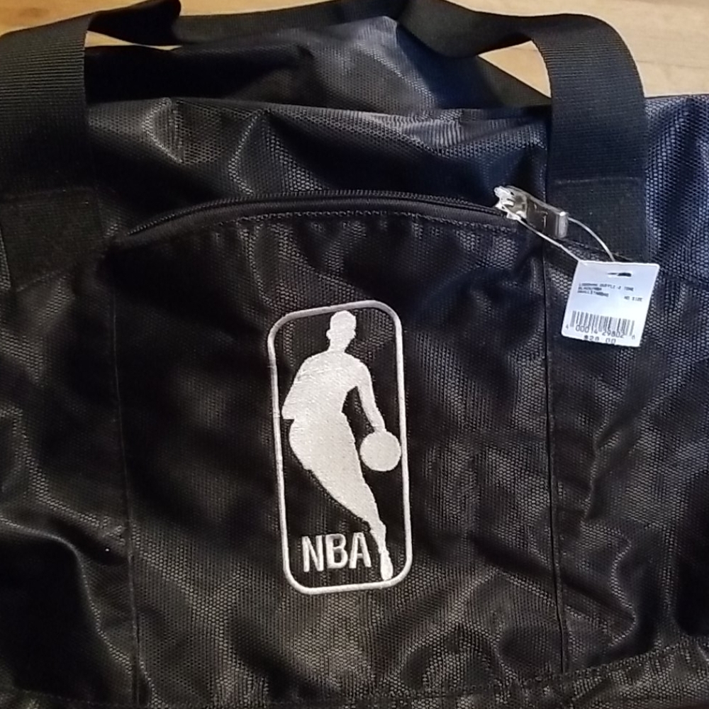 Duffel bag, NBA on side